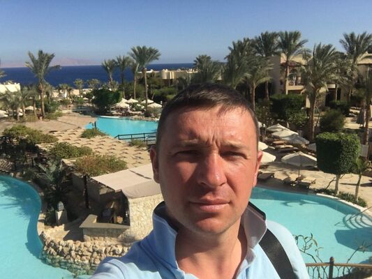  ,   Ihor, 37 ,   ,   