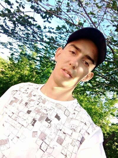  ,   Dmitrij, 28 ,   c 
