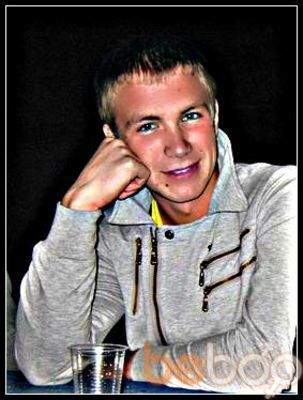  ,   Alex, 32 ,  