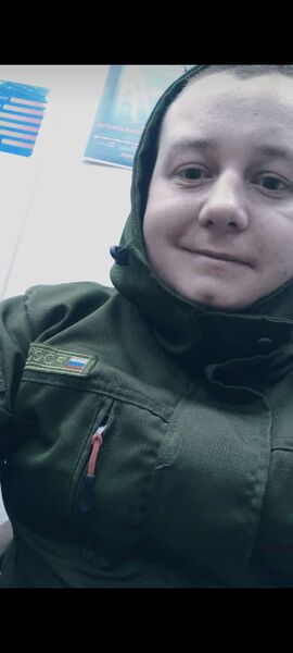  ,   Anton, 25 ,   ,   
