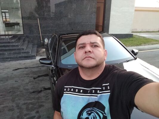  ,   Iza, 44 ,   ,   
