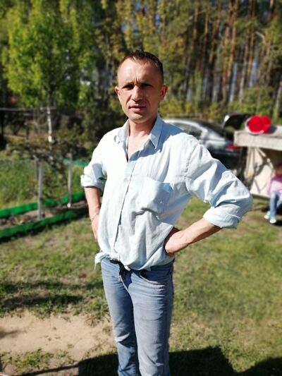  ,   Dima, 44 ,  