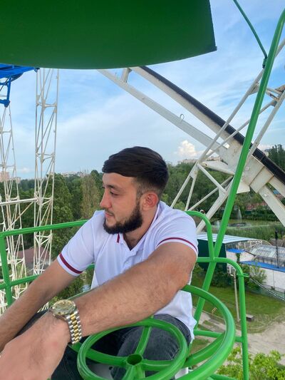  ,   Erik, 27 ,   ,   , c , 