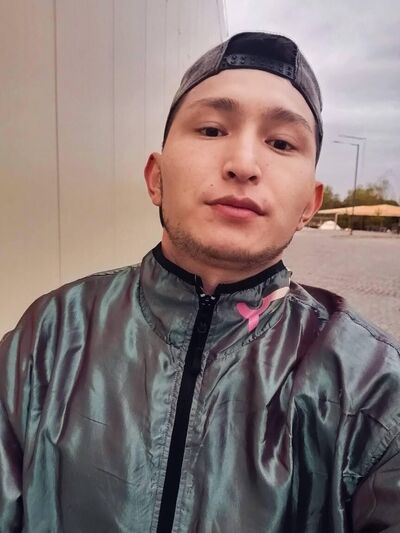  ,   Serzhan, 30 ,   ,   , c 