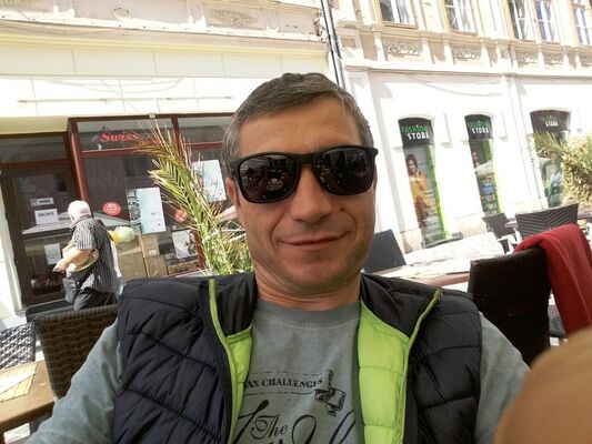  ,   Vitalie, 56 ,   ,   , c 