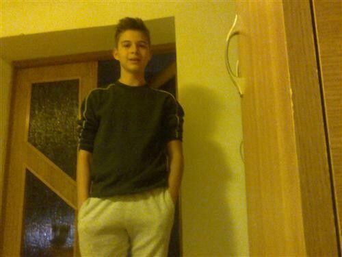  ,   Gabiuser, 26 ,   