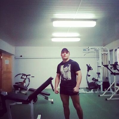  ,   Artem, 36 ,   ,   