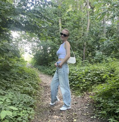  ,   Anna, 35 ,   c 