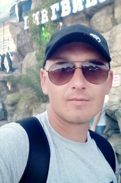   ,   Alexander, 37 ,   ,   , c , 