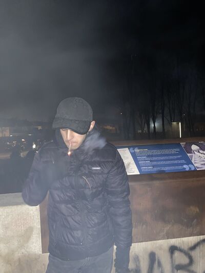  Udugampola,   Yoran, 18 ,   ,   
