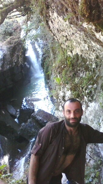 ,   Gio, 44 ,   