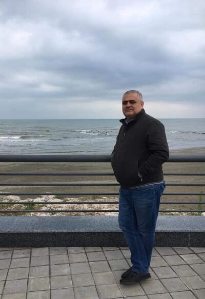  ,   Elchin, 49 ,     