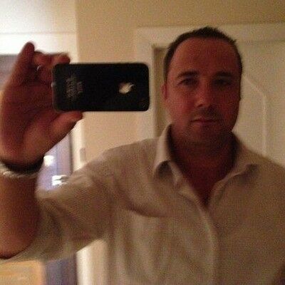  6411227  Cengiz, 46 ,    