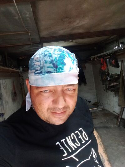  ,   Slavyan, 35 ,   ,   