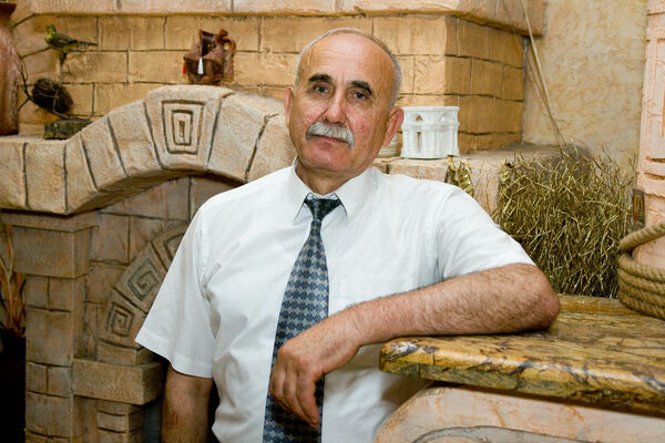  ,   Mihai, 74 ,   , 