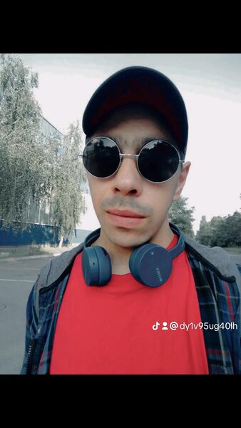  ,   Andriy, 25 ,     , c , 