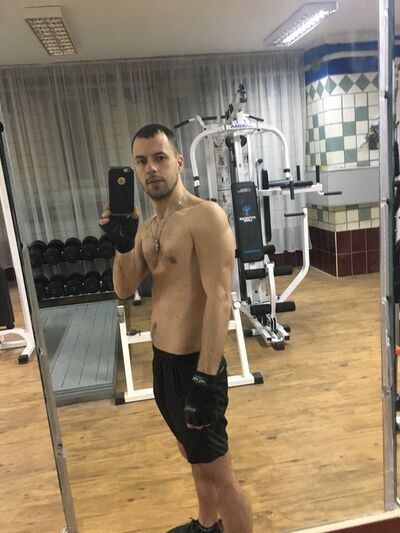  ,   Garik, 40 ,   