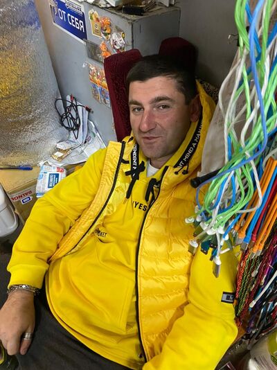  ,   Gruzin, 38 ,   ,   