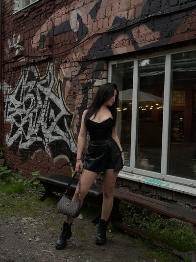  ,   Polly, 25 ,     , c 