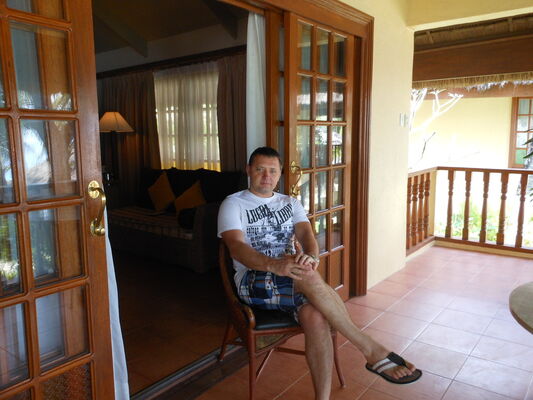  ,   Viktor, 42 ,   ,   , c 