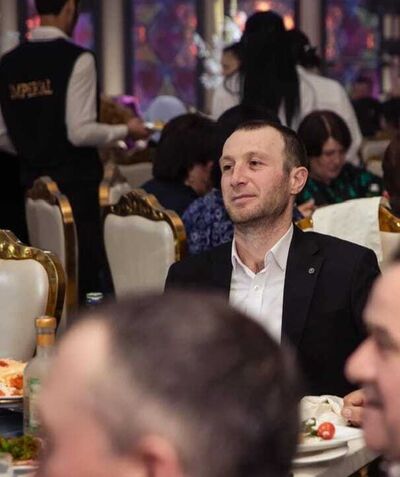  ,   Adam, 38 ,   ,   