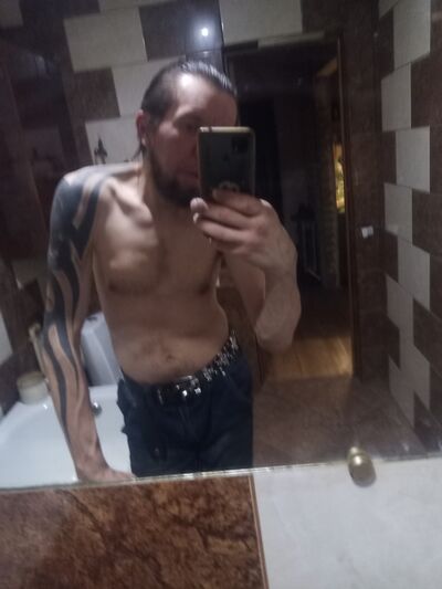  ,   Max, 43 ,   