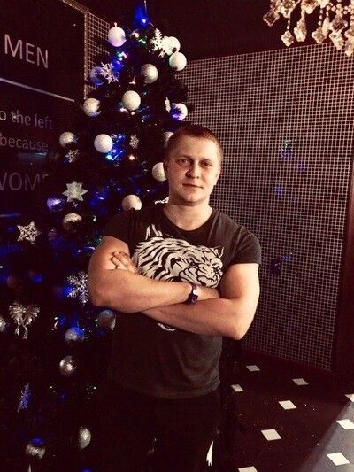  ,   Vasiliy, 33 ,   ,   , c 