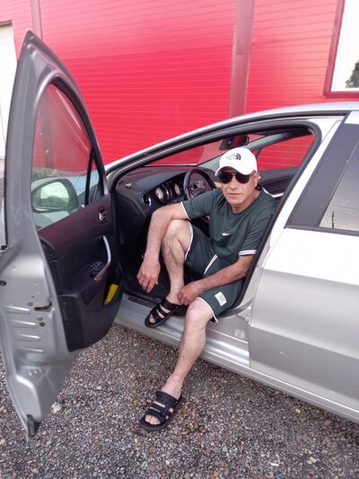  ,   Leonardo, 49 ,   ,   , c 