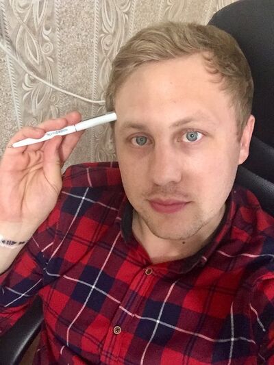  ,   Sacha, 40 ,   