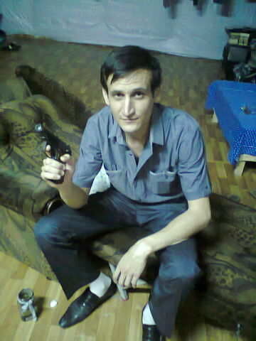  ,   Tolik, 42 ,   