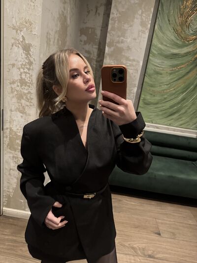  --,   Kris, 29 ,   ,   