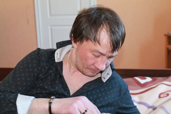  ,   Mike, 52 ,   ,   , c 