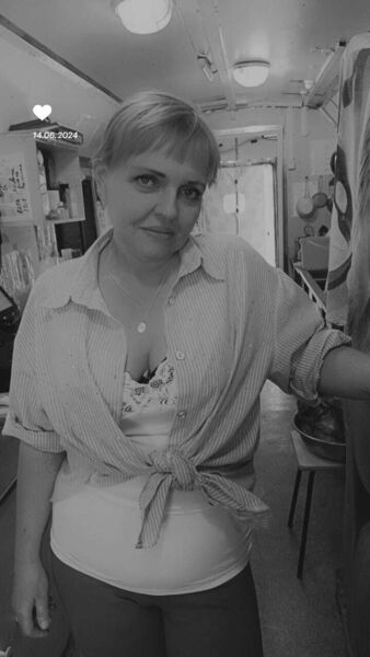  ,   Elenka, 47 ,   ,   , c 