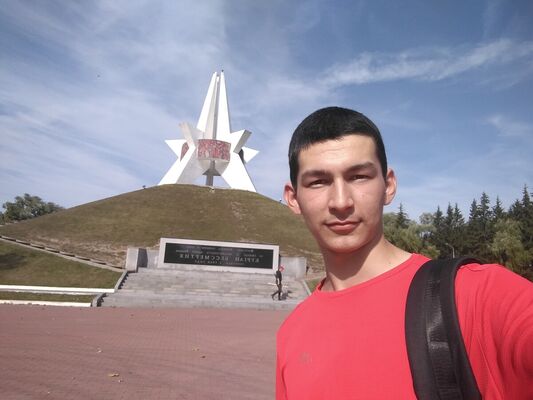  ,   Ruslan, 22 ,   ,   , c 