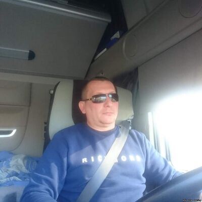  Ujazd,   Vlado, 45 ,   , 