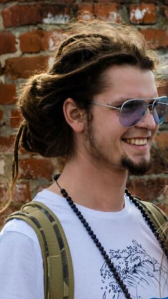  ,   Satanislaw, 33 ,   ,   
