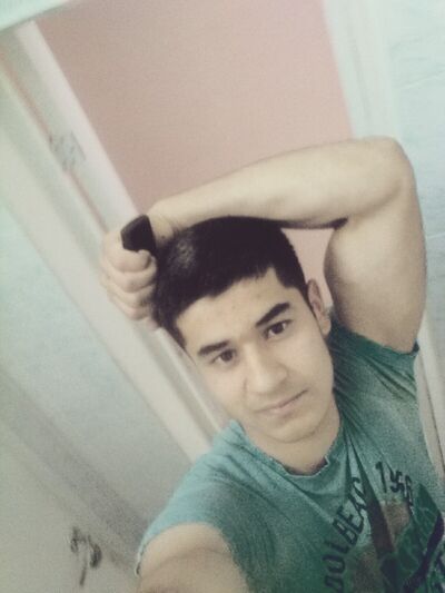  ,   Oybek, 29 ,   