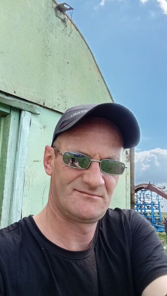  ,   Pavel, 37 ,     , c , 