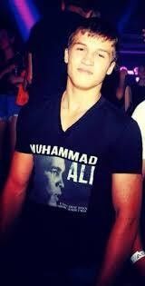  17039697  Alexandru, 33 ,    