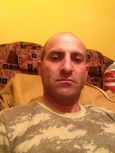  ,   Ilqar, 49 ,   
