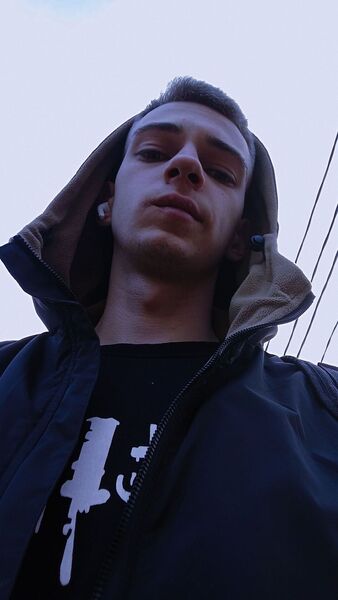  ,   Valery, 20 ,   