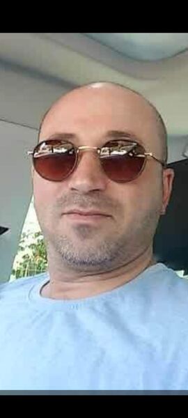  Holon,   Beso, 49 ,   ,   