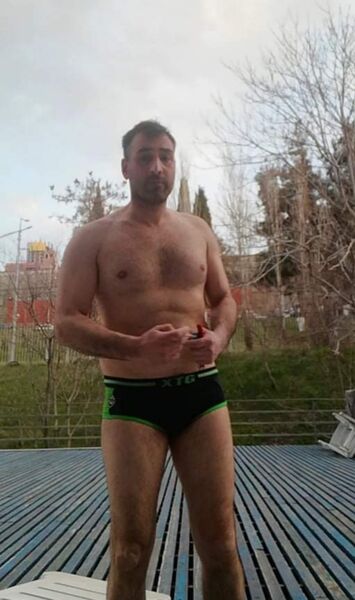  ,   Goga, 41 ,   ,   