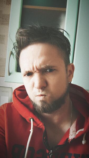  ,   Maxim, 37 ,   , 