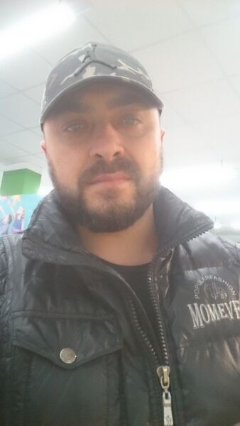  --,   , 44 ,   