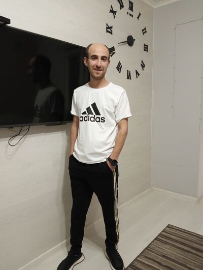  ,   Hrach, 35 ,   ,   , c , 