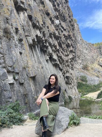  ,   Mi, 33 ,   c 