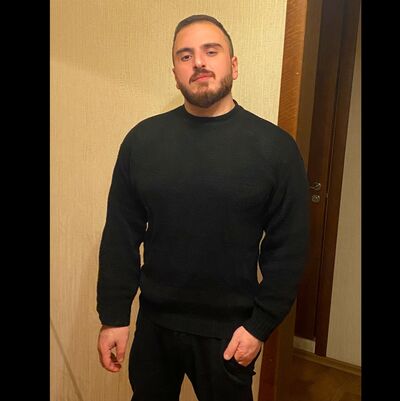  ,   Ali, 34 ,   ,   