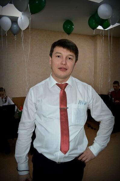  ,   Batyr, 47 ,  