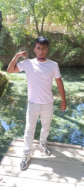  ,   Artur, 20 ,   ,   